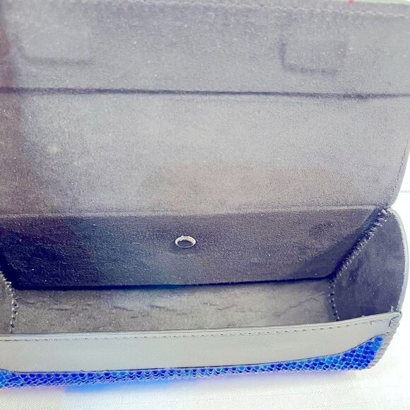 JEWLED SUNGLASSES/GLASSES CASE IN BLUE - Picture 2 of 3